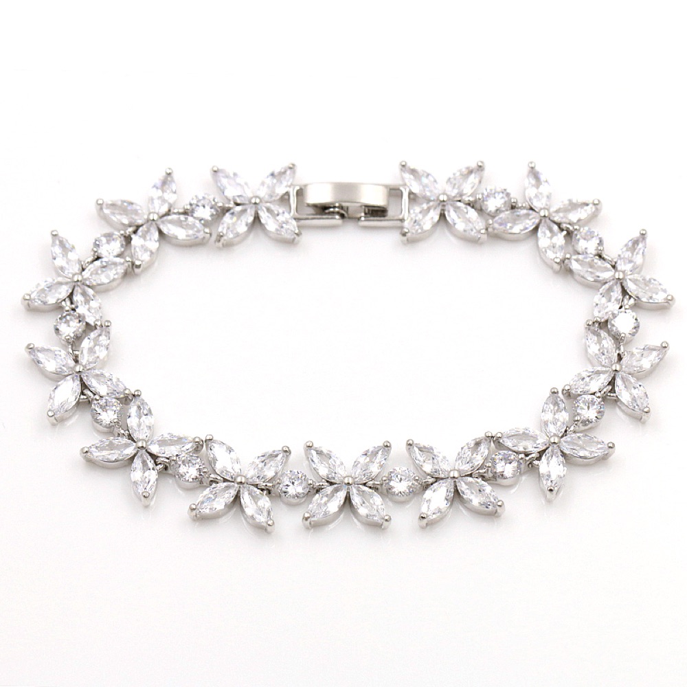 Full Leaf Crystal Bracelet