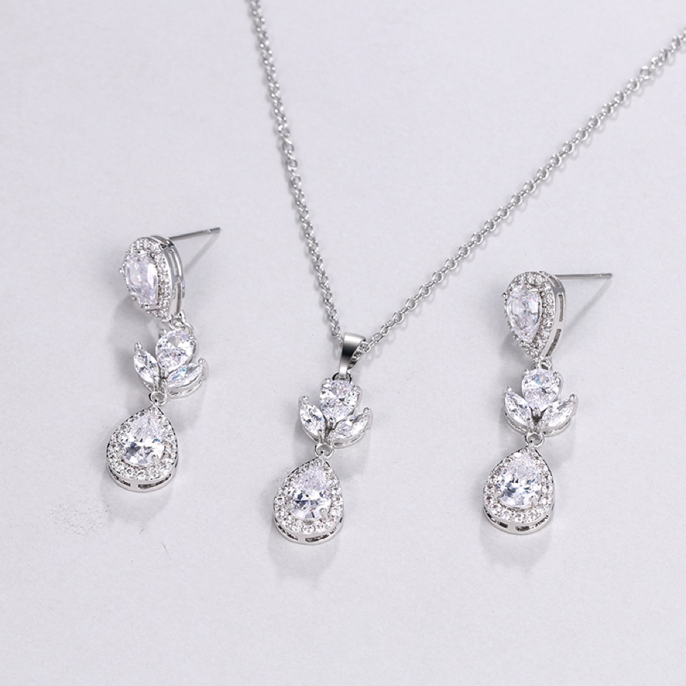 Small Drop Bridesmaid Set